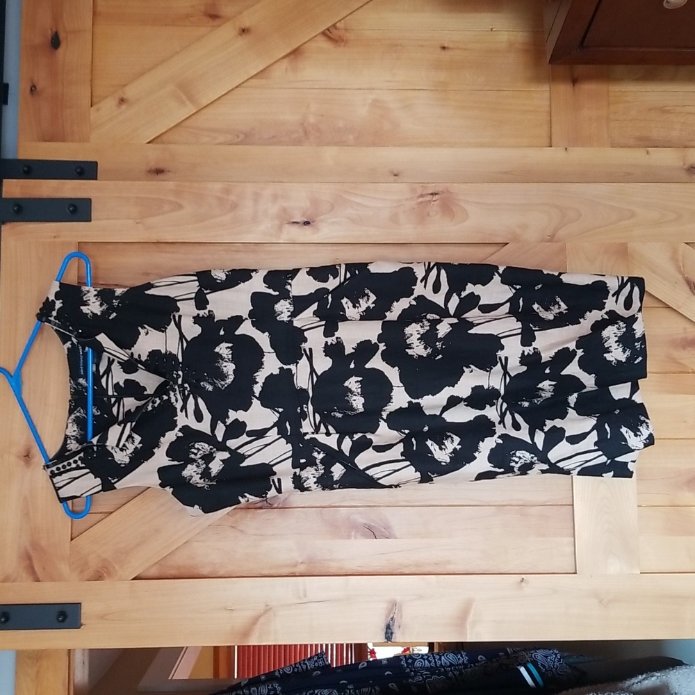 Black and Tan sleeveless linen dress